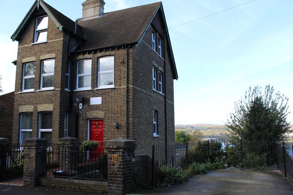 Botleigh Villa Rochester  Extérieur photo